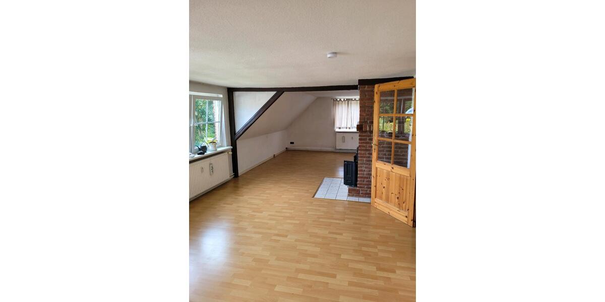 Dachgeschoßwohnung Großsolt - 4 Zimmer, 103 m&sup2;, 170.000&euro; | Angebot:27002891