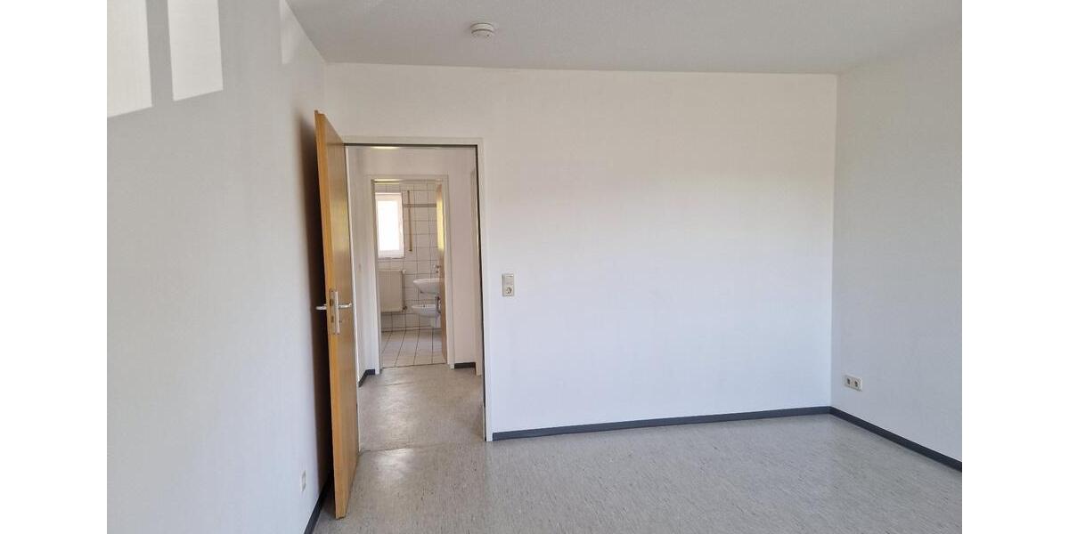 Etagenwohnung Gera Lusan - 3 Zimmer, 69 m&sup2;, 445&euro; | Angebot:26409404