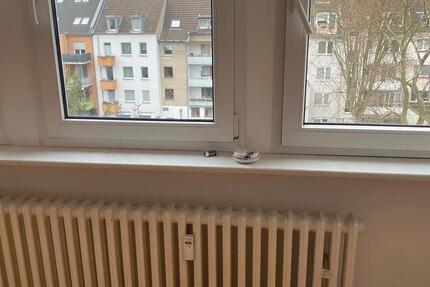 Dachgeschoßwohnung zur Miete in Duisburg-Neudorf