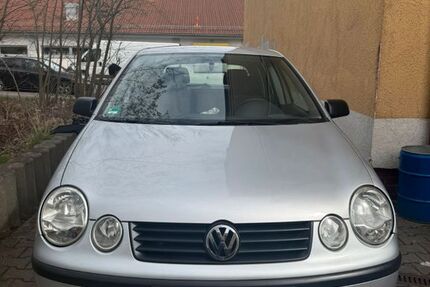 VW Polo 106.000 km 2.350 &euro; Zwickau 08056