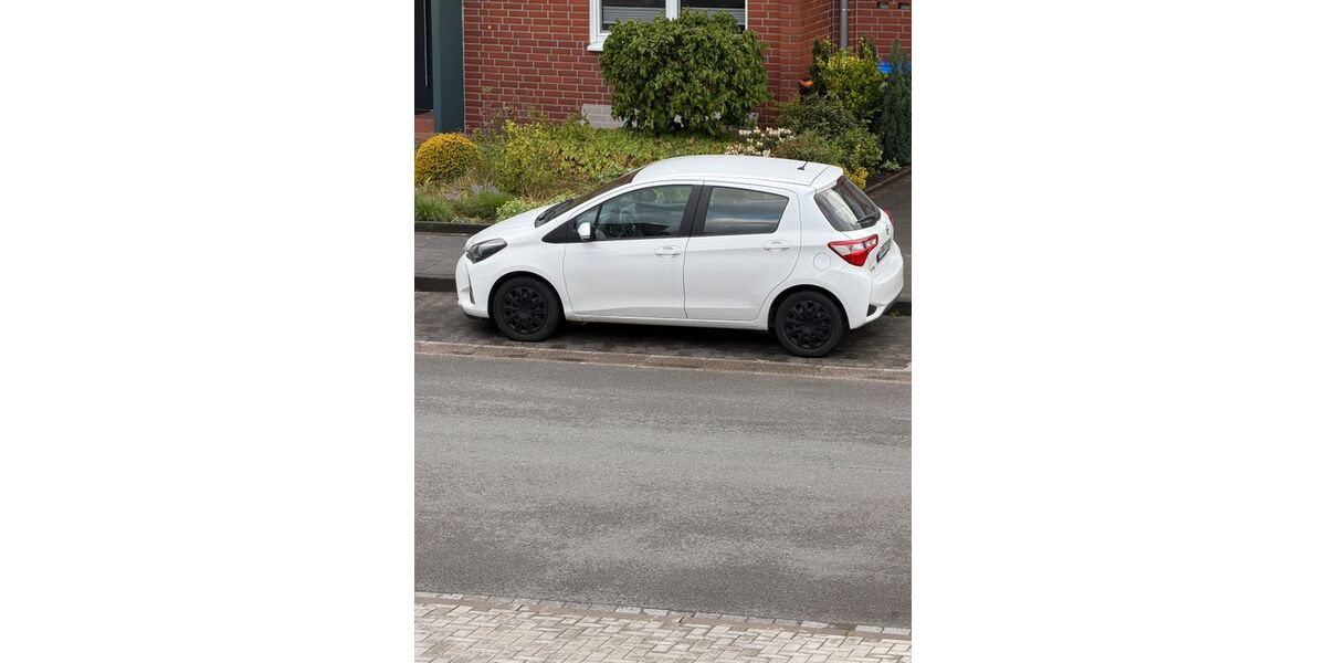 Toyota Yaris 70.800 km 13.800 &euro; Gütersloh 33330