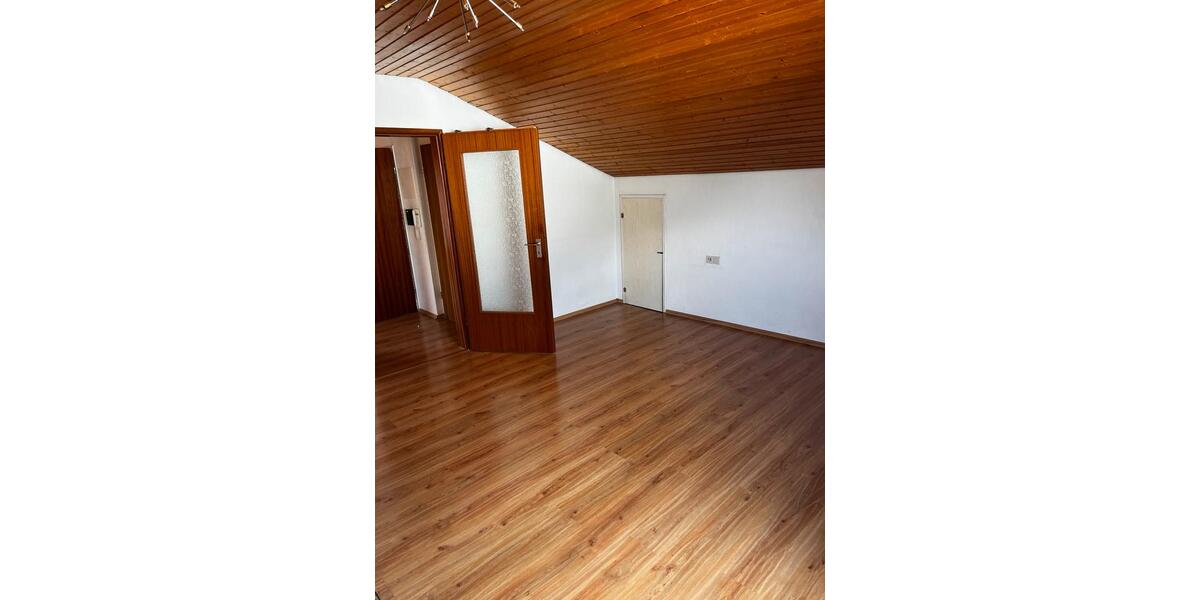 Dachgeschoßwohnung Ehingen (Donau) - 1 Zimmer, 71 m&sup2;, 160.000&euro; | Angebot:26987318