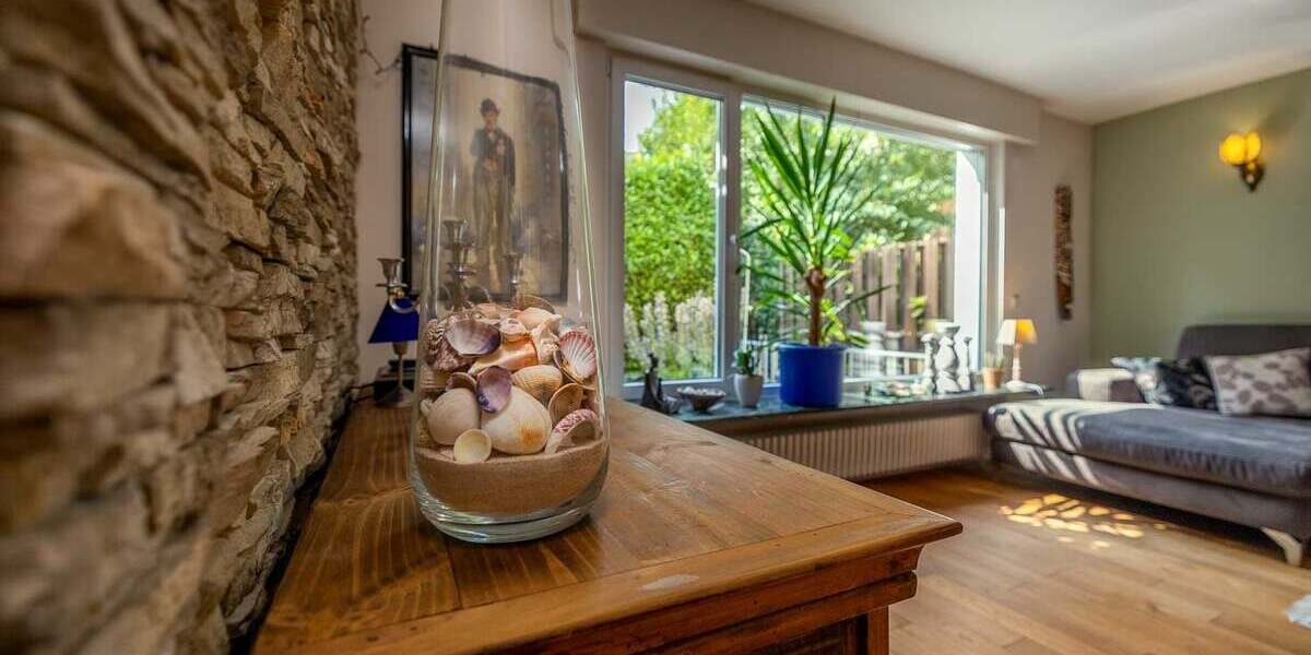 Modernisiertes Haus mit Pool & Garten in Frankfurt 4.5 zimmer