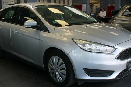 Ford Focus 1.6 Ti-VCT 76.670 km 7.480 &euro; Euskirchen 53881