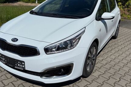 Kia ceed / Ceed 176.000 km 8.190 &euro; Altenburg 04600
