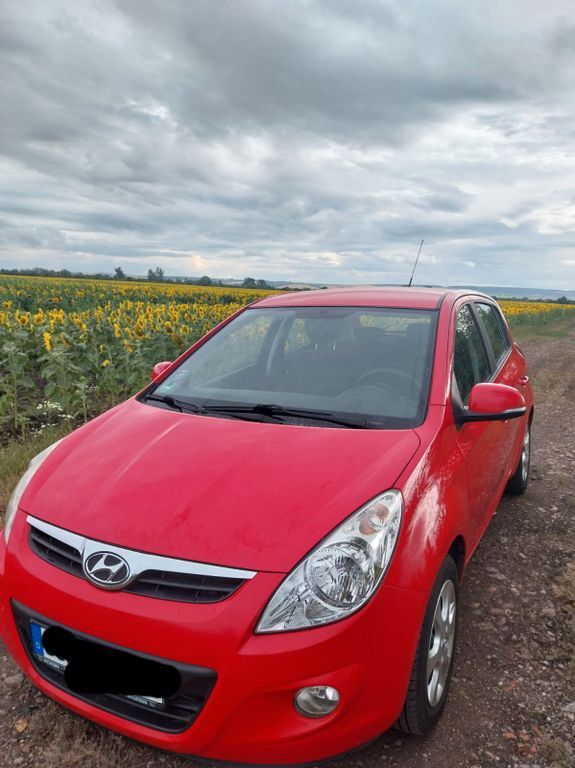 i20