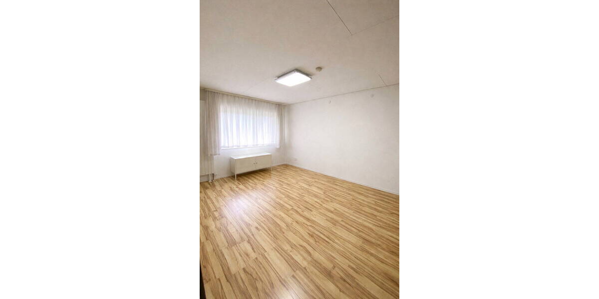 Einfamilienhaus Jestetten - Altenburg Altenburg - 7 Zimmer, 204 m&sup2;, 500.000&euro; | Angebot:25663329
