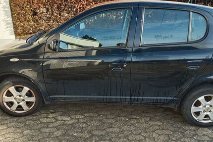 Toyota Yaris 115.000 km 3.000 &euro; Meckenheim 53340