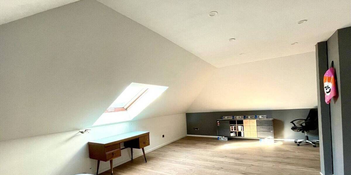 Einfamilienhaus Wenden / Hillmicke Hillmicke - 6 Zimmer, 240 m&sup2;, 450.000&euro; | Angebot:26377324