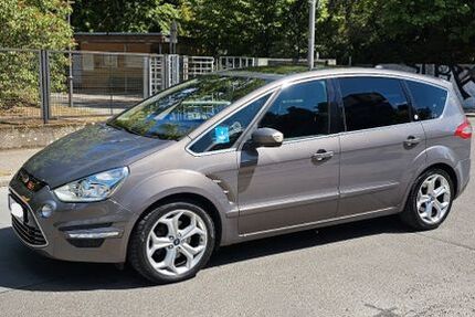 Ford S-Max 333.000 km 5.999 &euro; Berlin 13587