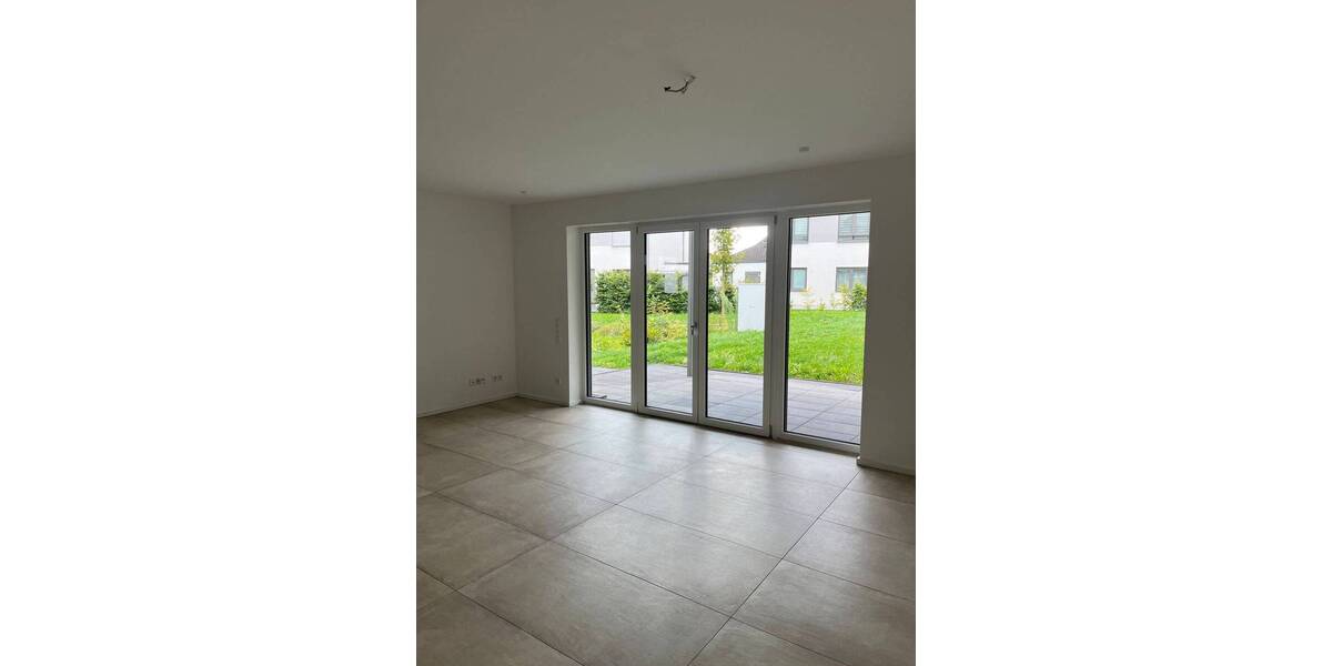 Etagenwohnung Hennef (Sieg) Lichtenberg - 2 Zimmer, 68 m&sup2;, 725&euro; | Angebot:26778265