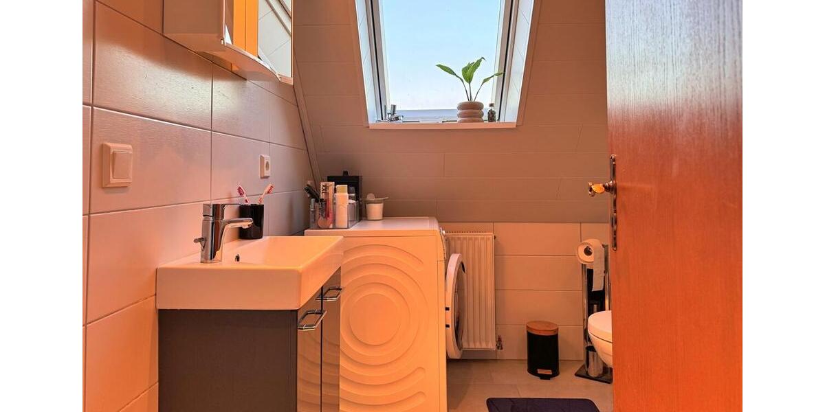 Dachgeschoßwohnung Großefehn - 3 Zimmer, 70 m&sup2;, 450&euro; | Angebot:25444354