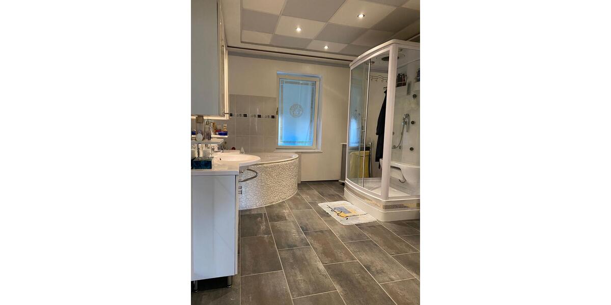 Mehrfamilienhaus, Wohnhaus Kirkel - 9 Zimmer, 189 m&sup2;, 319.000&euro; | Angebot:27249494
