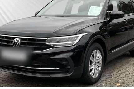 VW Tiguan 22.825 km 24.980 € Grünwald 82031