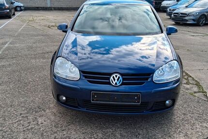 VW Golf 85.049 km 4.220 &euro; Lichtenfels. 96215
