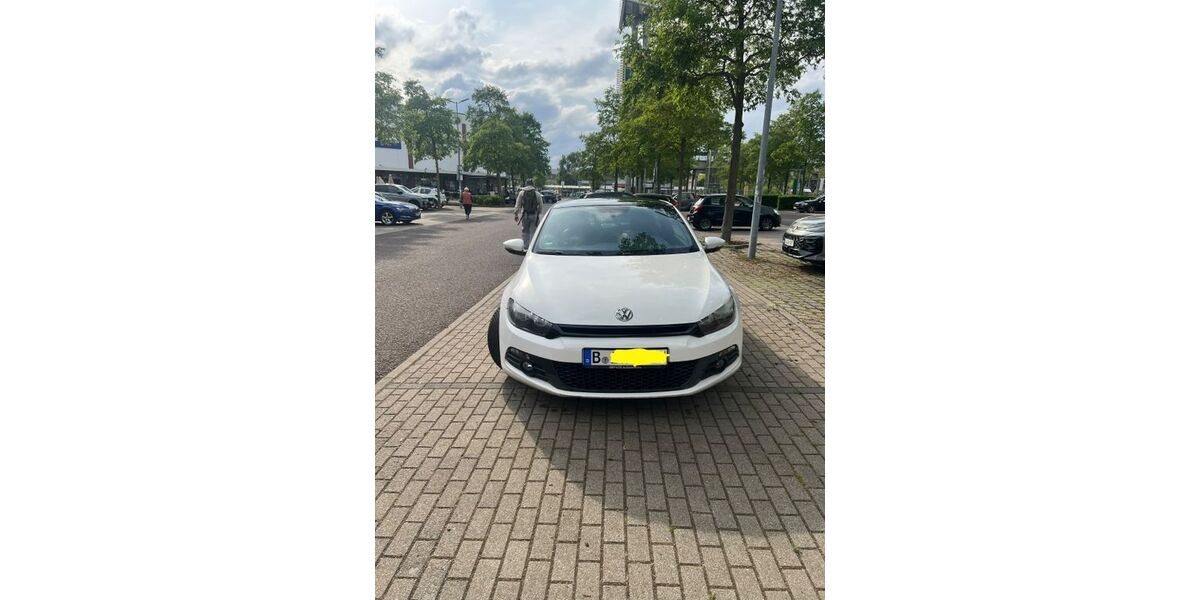 VW Scirocco 127.199 km 6.200 &euro; Berlin 10249