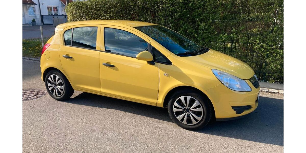 Opel Corsa 154.000 km 2.200 &euro; München 81373