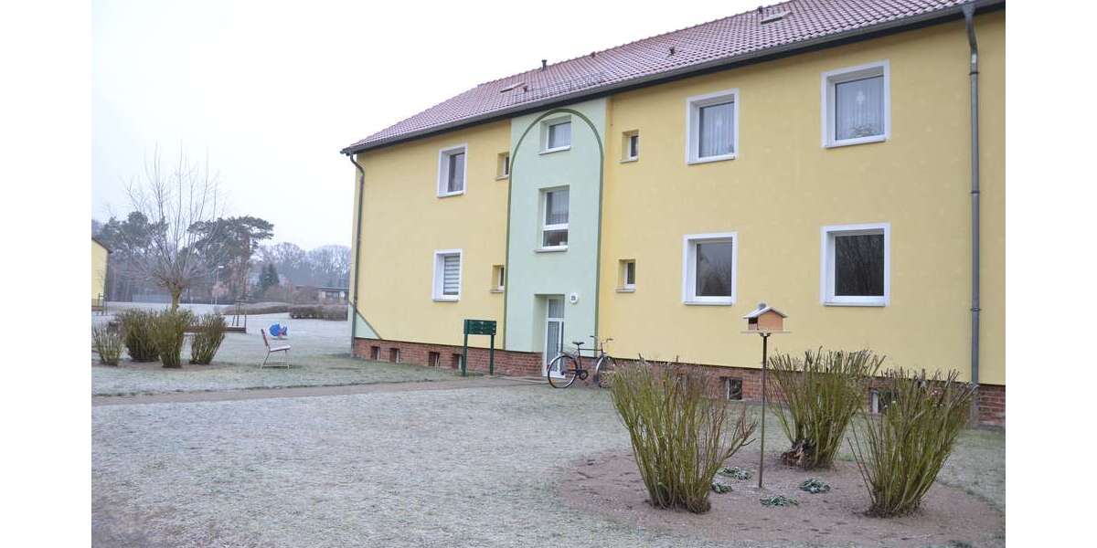 Wohnung zum Mieten in Pinnow 180 € 28.06 m² 1 zimmer