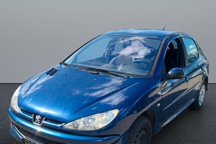 Peugeot 206 179.000 km 899 &euro; Lübbenau / Spreewald 03222