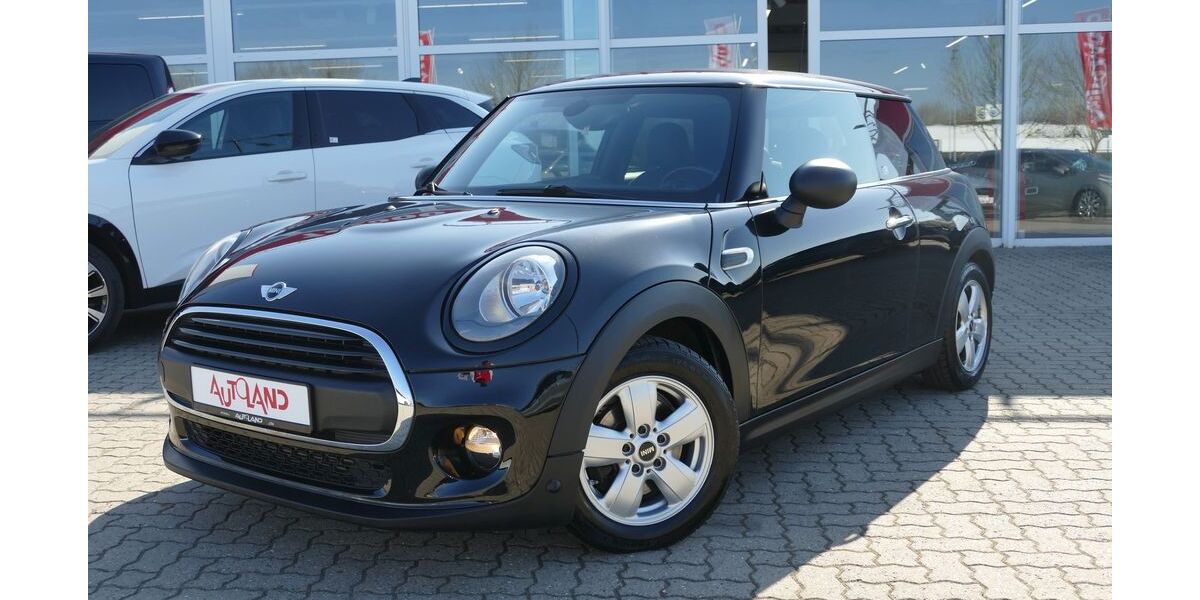 Mini ONE 117.874 km 11.990 &euro; Greifswald 17489