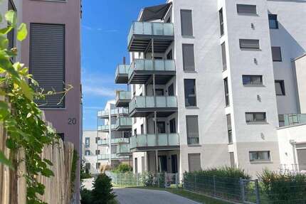 Wohnung Dachau - 3 Zimmer, 99 m&sup2;, 1.870&euro; | Angebot:27128775