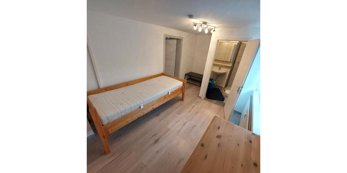 Etagenwohnung Landau an der Isar - 1.5 Zimmer, 29 m&sup2;, 375&euro; | Angebot:26381844