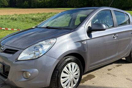 Hyundai i20 52.146 km 5.999 &euro; Winterbach bei Günzburg 89368