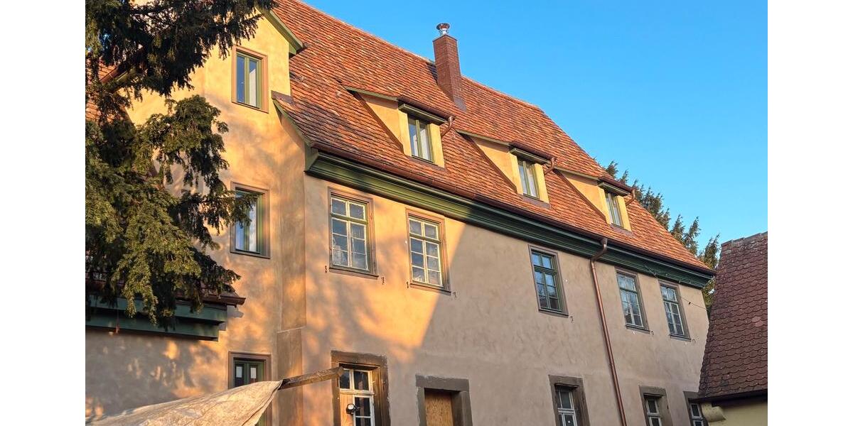 Dachgeschoßwohnung Weinsberg - 4 Zimmer, 120 m&sup2;, 1.600&euro; | Angebot:26254420