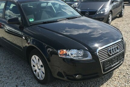Audi A4 Kombi,Klimaaut.,PDC.,Tüv Neu ! 199.000 km 4.999 &euro; Himmelkron 95502