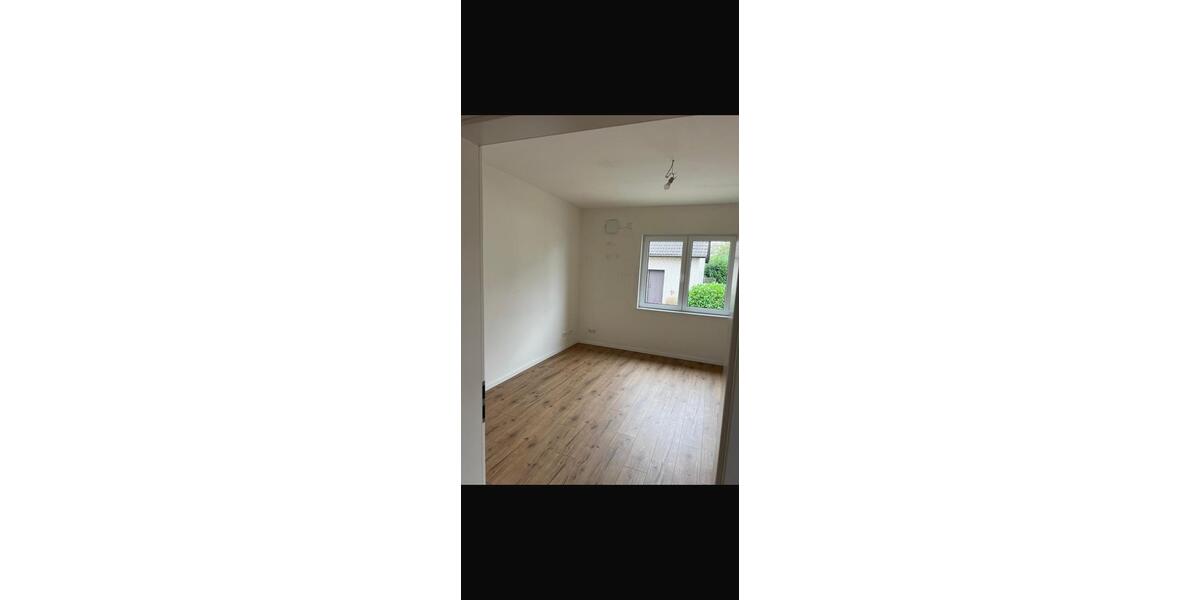 Doppelhaushälfte Lübbecke - 4.5 Zimmer, 108 m&sup2;, 1.100&euro; | Angebot:25396672