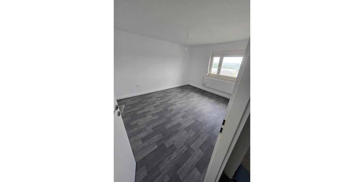 Etagenwohnung Helmbrechts - 3 Zimmer, 51 m&sup2;, 350&euro; | Angebot:26483618