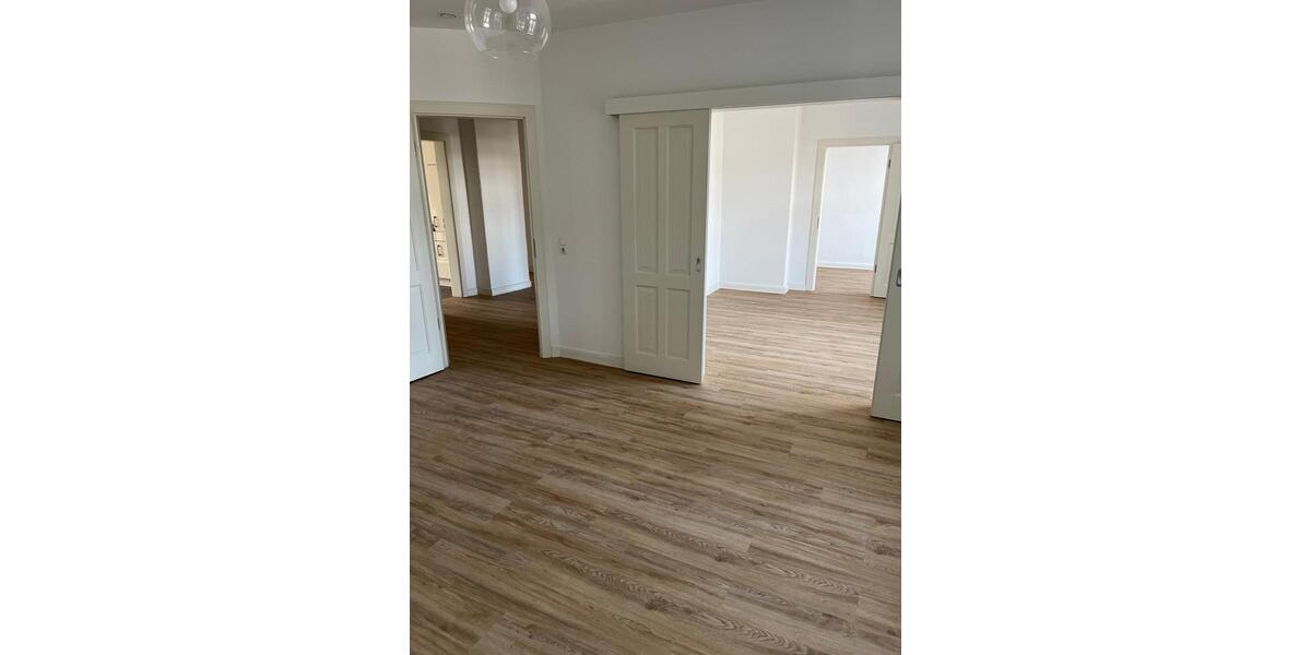 Etagenwohnung Wilhelmshaven - 4 Zimmer, 106 m&sup2;, 239.000&euro; | Angebot:26712121