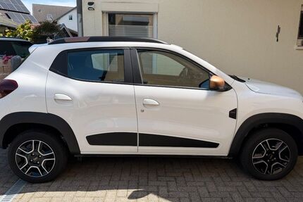Dacia Spring 27.300 km 11.990 &euro; Hennef (Sieg) 53773