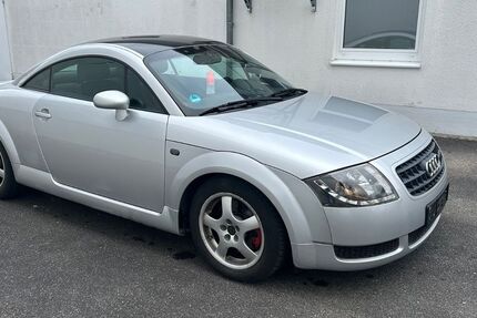 Audi TT 255.000 km 4.900 &euro; Langquaid 84085