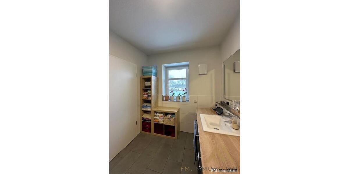 Einfamilienhaus Cappeln (Oldenburg) - 2 Zimmer, 120 m&sup2;, 980&euro; | Angebot:24713686
