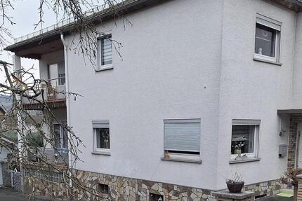 Haus Mittenaar - 6 Zimmer, 150 m&sup2;, 1.500&euro; | Angebot:24813384