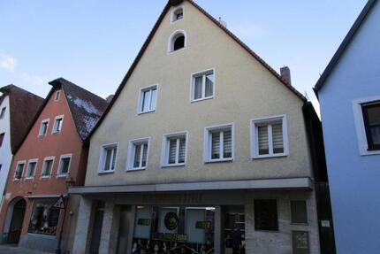 Lager- und Produktionsflächen samt Stellplatz in zentraler Lage