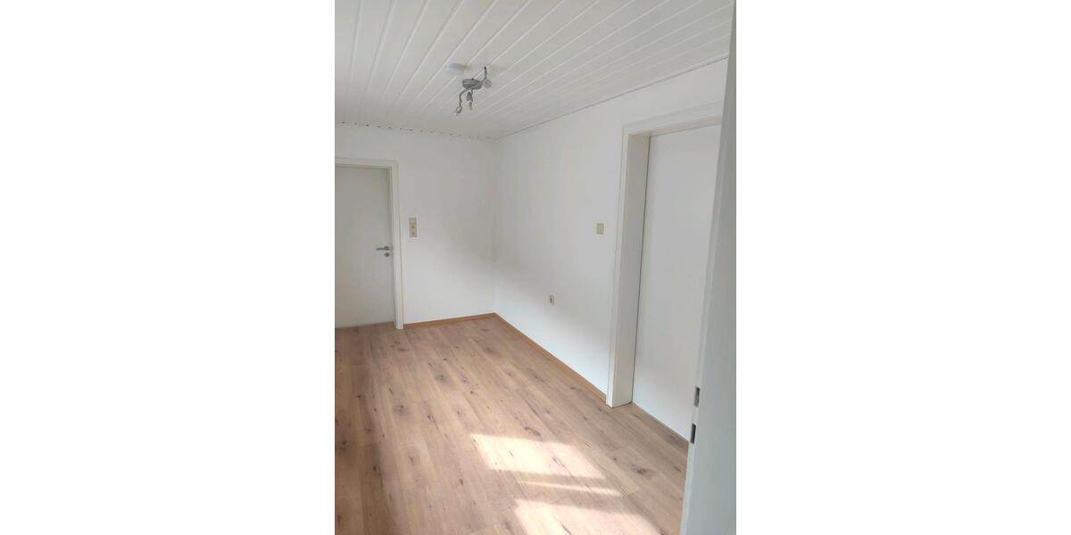 Erdgeschoßwohnung Bietigheim - 3 Zimmer, 73 m&sup2;, 980&euro; | Angebot:26339923