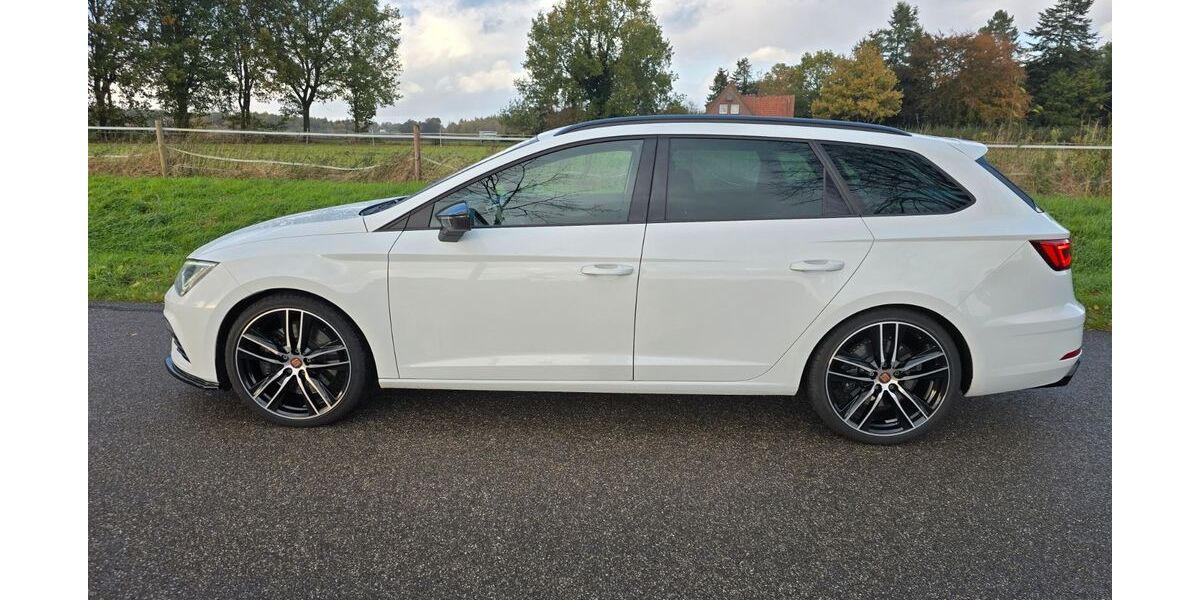 Seat Leon 125.000 km 21.500 &euro; Hatten 26209