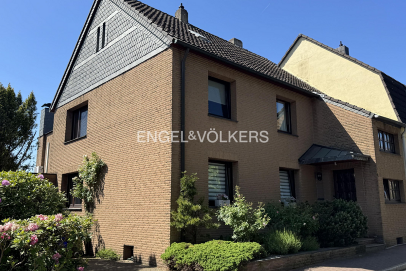Haus zum Kaufen in Hilden 650.000 € 188 m²