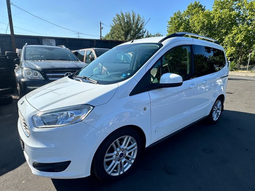Ford Tourneo Courier 133.000 km 6.499 € Frankfurt am Main 60486