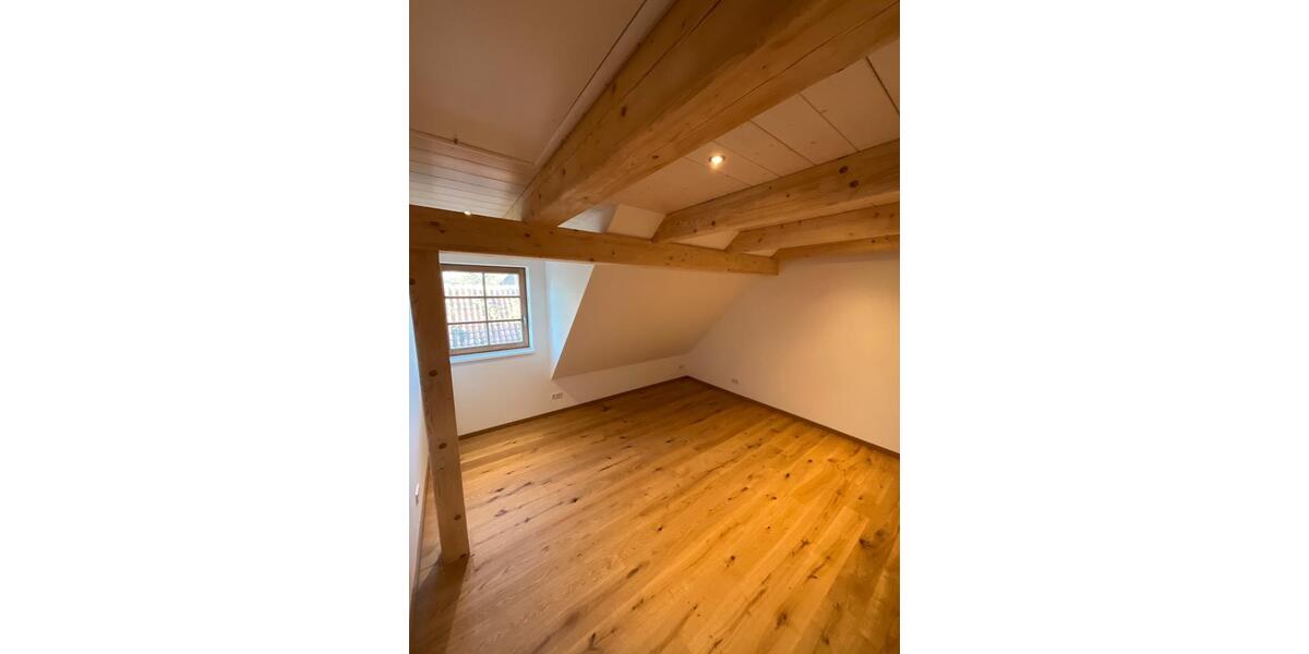 Dachgeschoßwohnung Burgwedel - 3 Zimmer, 120 m&sup2;, 1.750&euro; | Angebot:26414958