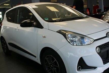 Hyundai i10 1.0 Passion 33.820 km 10.980 &euro; Euskirchen 53881