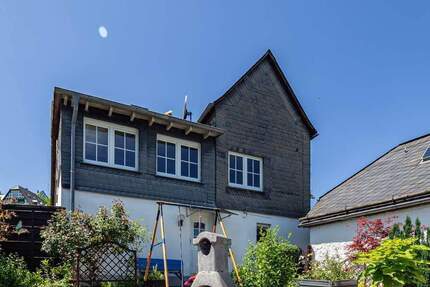 Haus Meschede-Eversberg Eversberg - 8 Zimmer, 178 m&sup2;, 177.000&euro; | Angebot:25729201