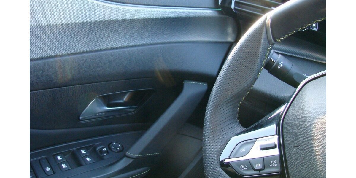 Peugeot 308 SW 1.5 GT ACC Panorama LED SCR 31.506 km 24.980 &euro; Falkensee 14612