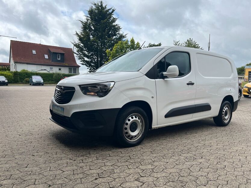 Opel Combo 99.982 km 14.990 € Bad Wildungen 34537