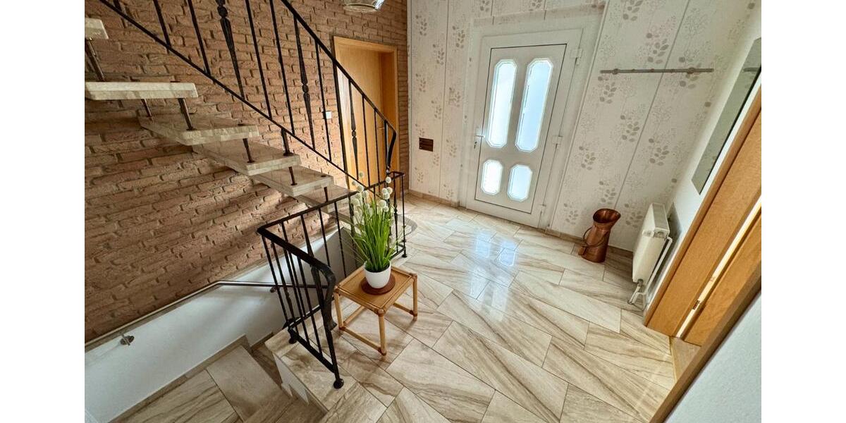 Erdgeschoßwohnung Spenge - 4 Zimmer, 100 m&sup2;, 750&euro; | Angebot:25900237