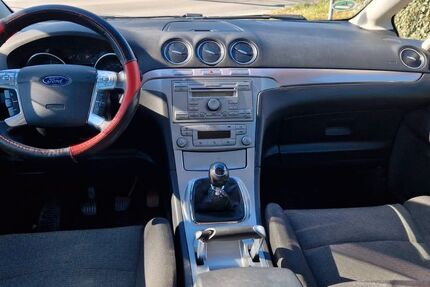 Ford S-Max 256.000 km 2.850 &euro; Memmelsdorf 96117