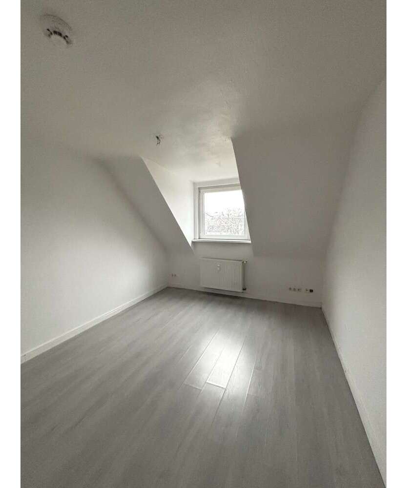 Wohnung zum Mieten in Duisburg 361 € 50.5 m²