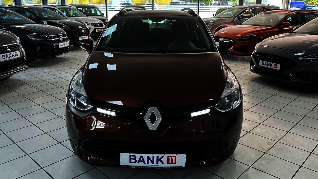 Renault Clio 140.485 km 6.990 &euro; Schwentinental 24223